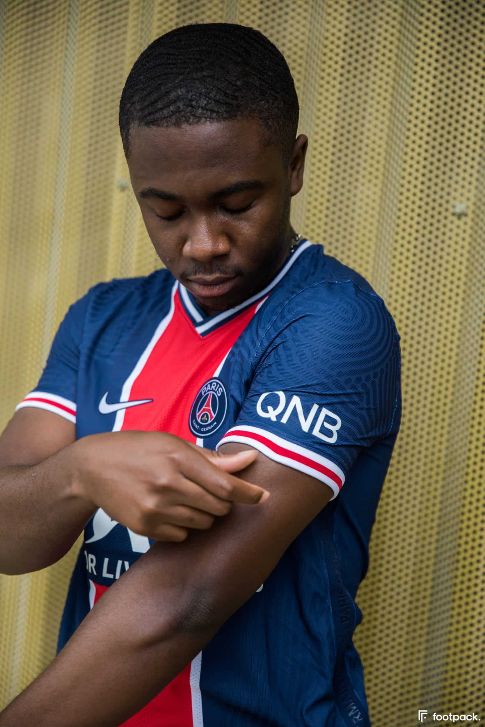 maillot-domicile-psg-2020-2021-nike-footpack-2