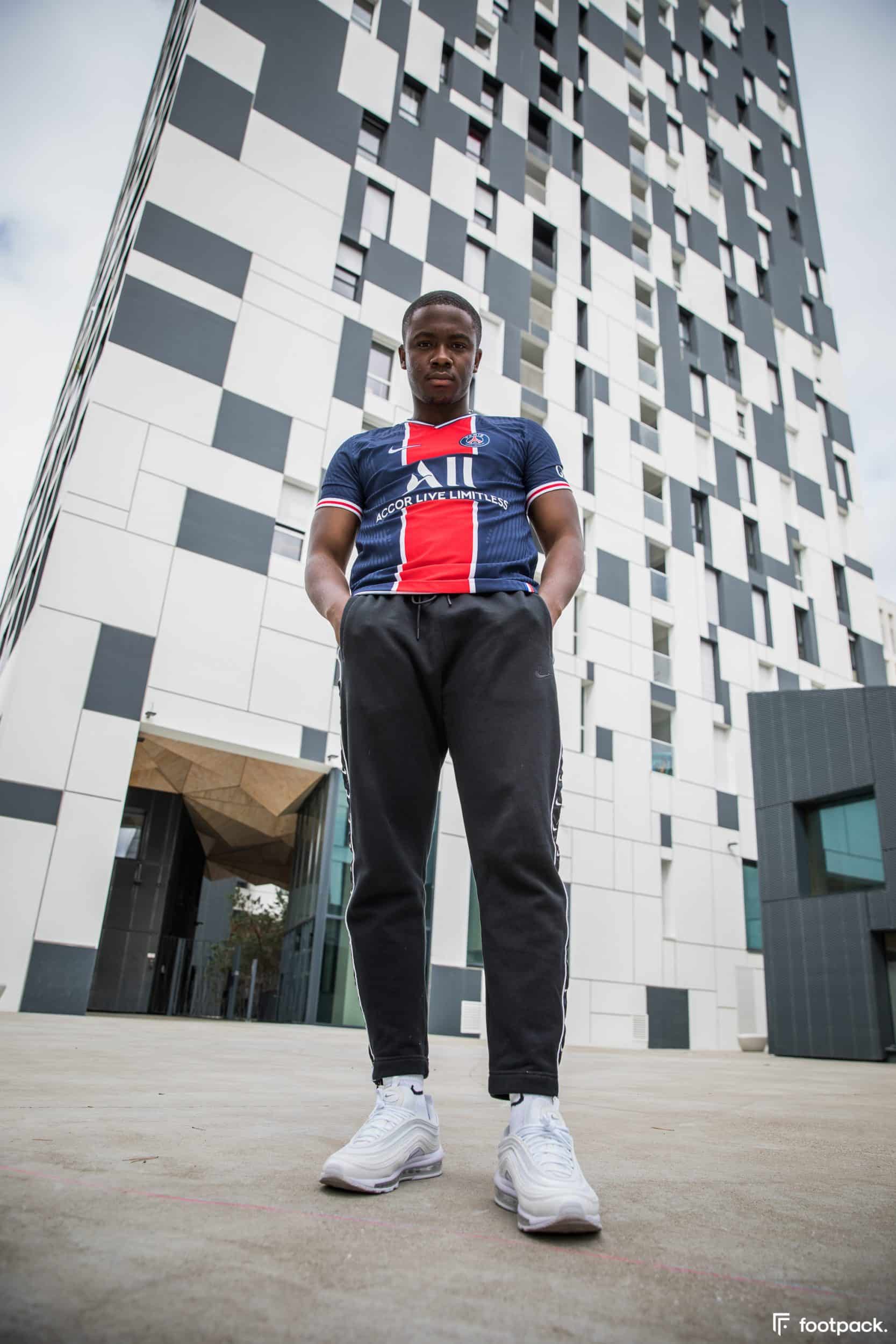 maillot-domicile-psg-2020-2021-nike-footpack-5