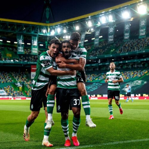 Image de l'article Macron dévoile les maillots 2020-2021 du Sporting Portugal