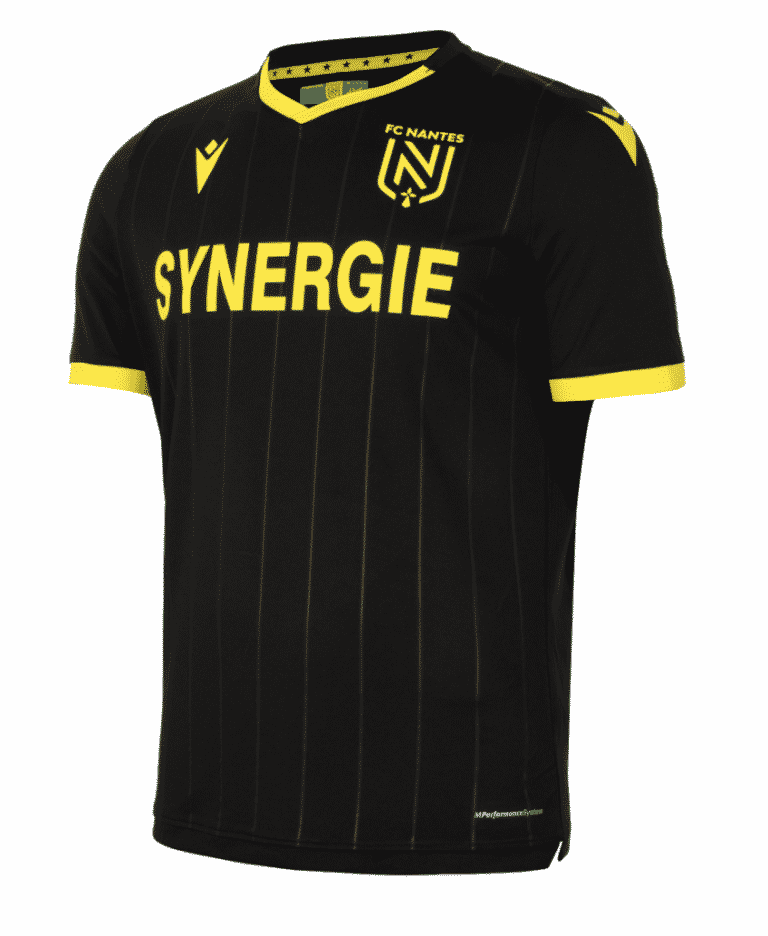 Maillot FC Nantes porté par Nicolas Pallois 2020/2021