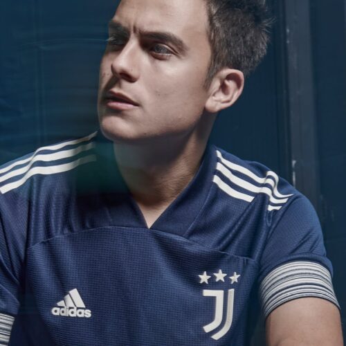 Image de l'article La Juventus et adidas officialisent les maillots 2020-2021