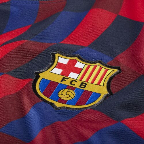 Image de l'article Encore un maillot pré-match très original pour le Barça
