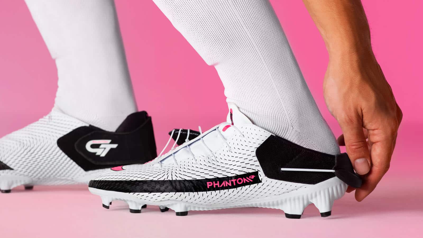 Nike-Phantom-GT-Academy-FlyEase-1