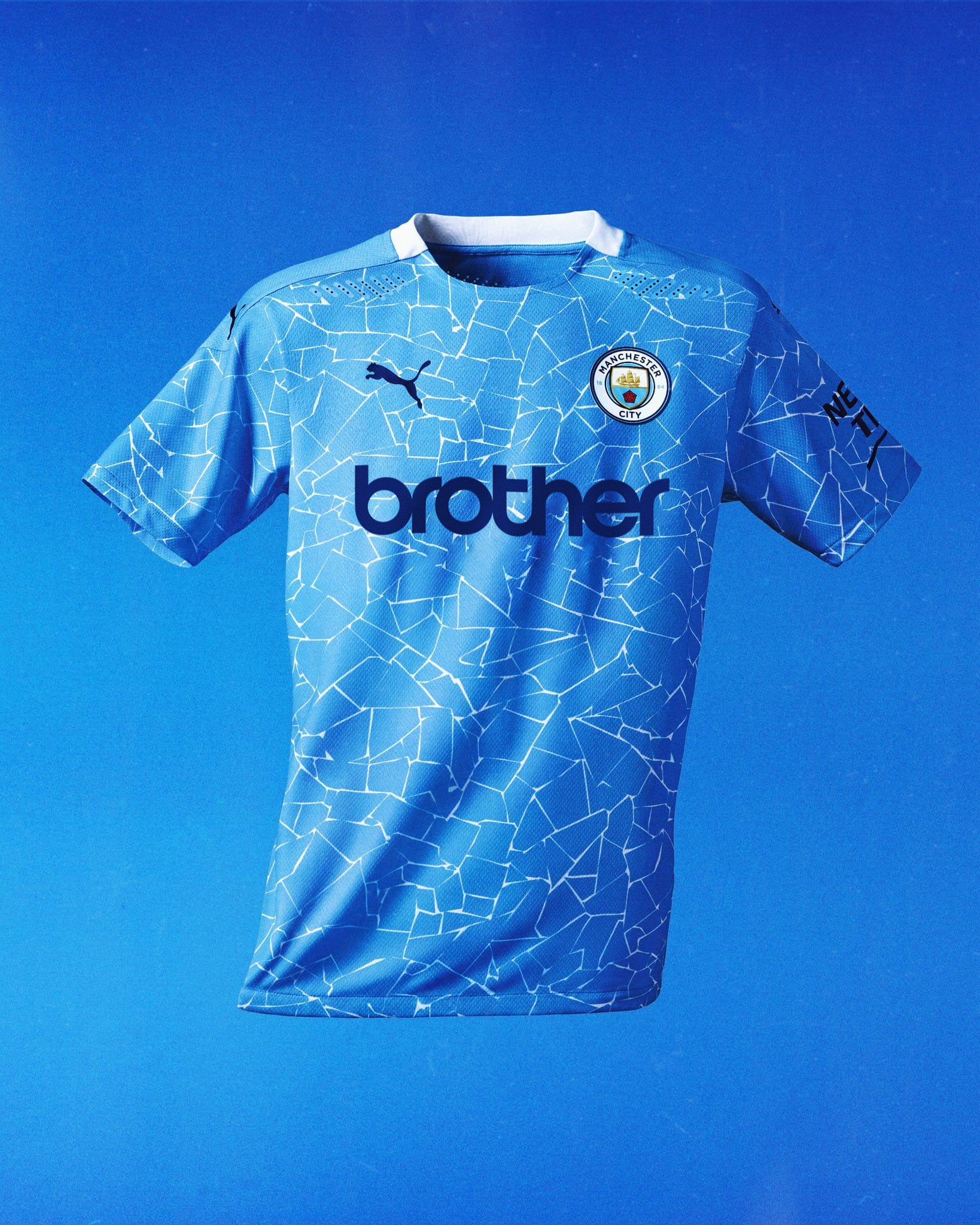 nouveau-maillot-de-foot-avec-anciens-sponsors-manchester-city