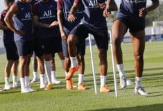 La composition en chaussures de PSG - Bayern - footpack.