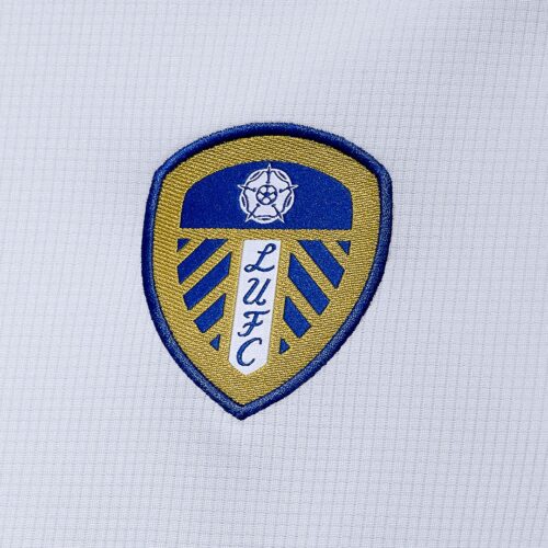 Image de l'article Leeds dévoile ses maillots 2020-2021 avec adidas