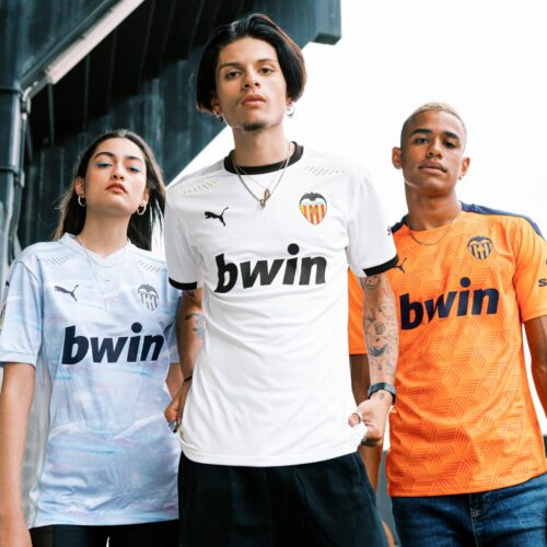 Image de l'article Les maillots 2020-2021 du FC Valence par Puma Football