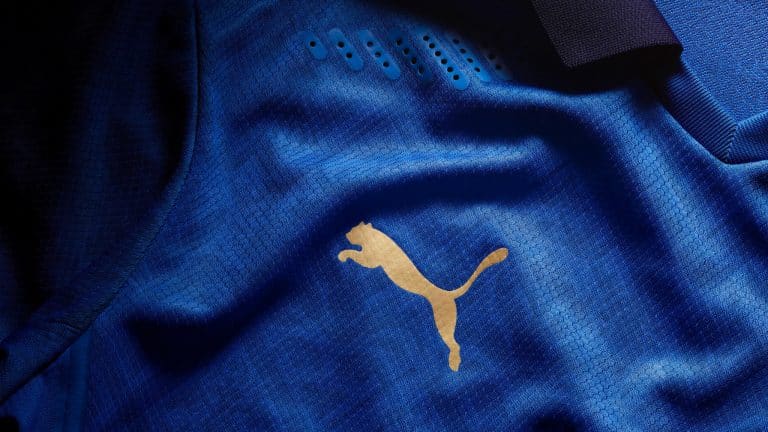Puma présente le nouveau maillot de l'Italie pour l'Euro 2020.