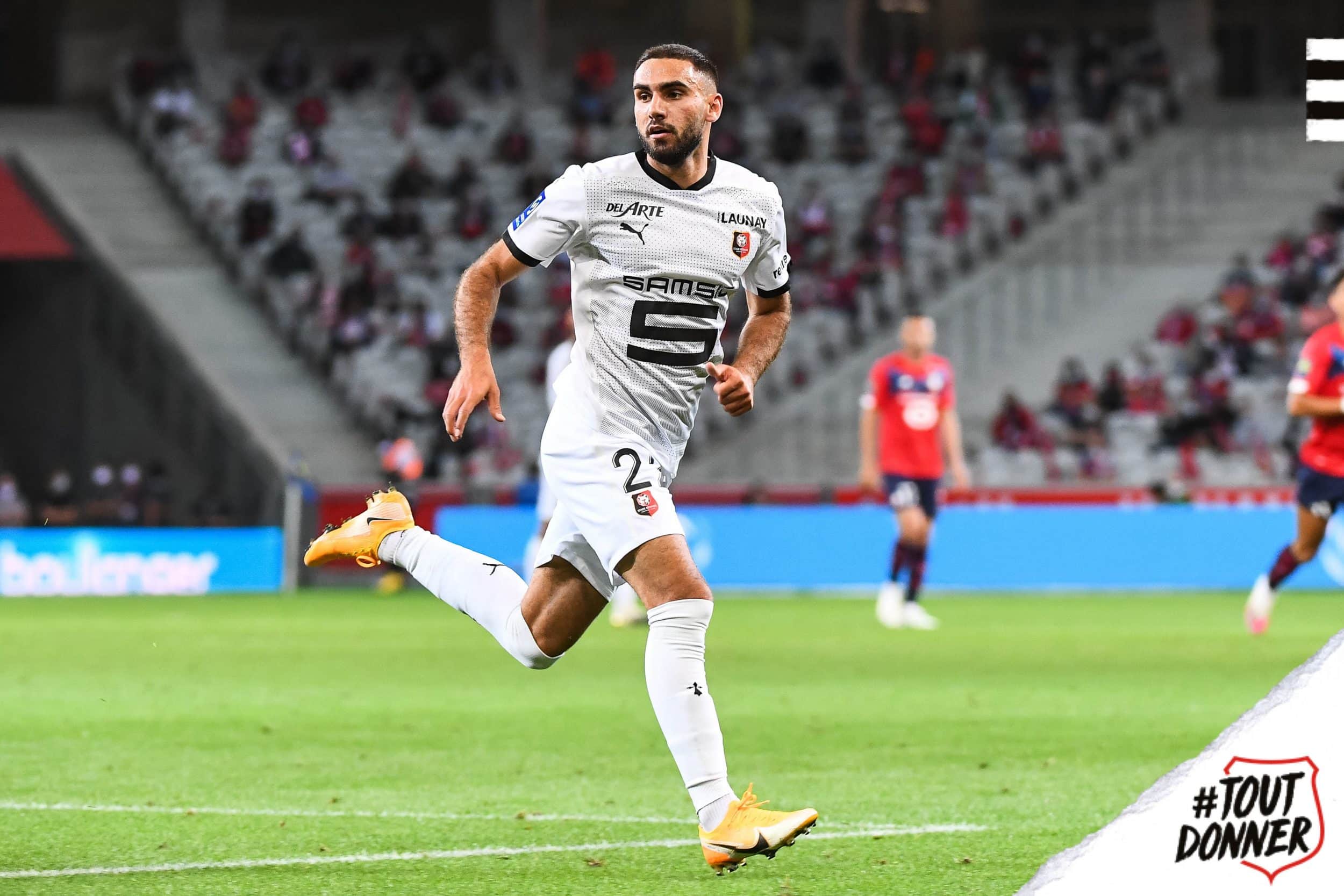 maillot-stade-rennais-exterieur-joueur-designs-differents-1