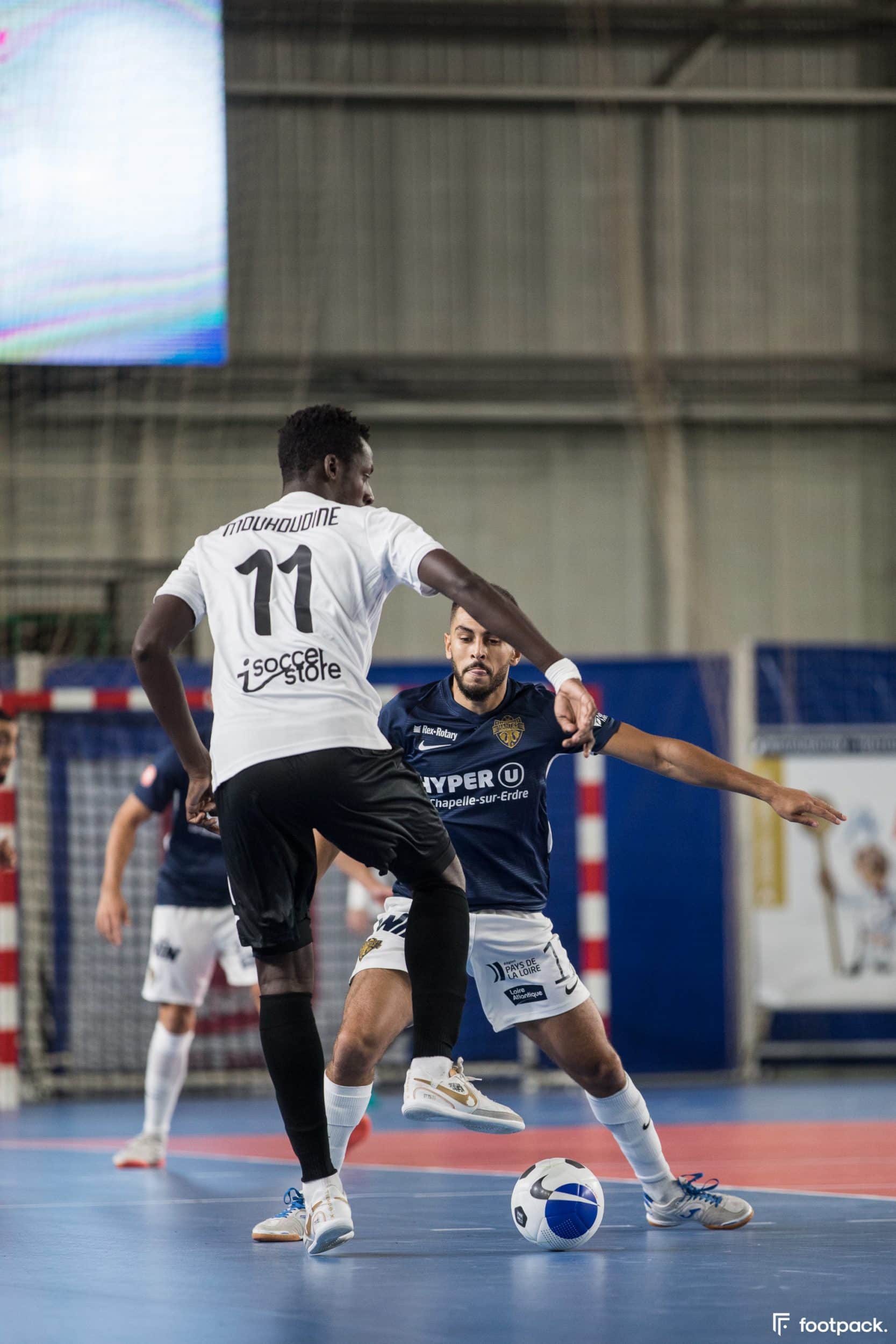 au-stade-d1-futsal-nantes-metropole-ACCS-ricardinho-footpack