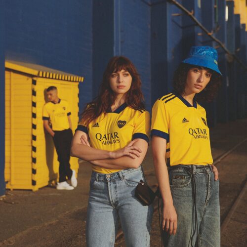 Image de l'article Boca Juniors dévoile un maillot third pour l'anniversaire de la Bombonera