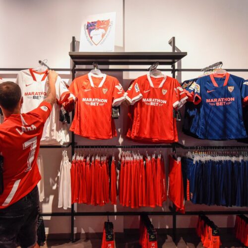 Image de l'article Nike et le FC Séville présentent les maillots 2020-2021