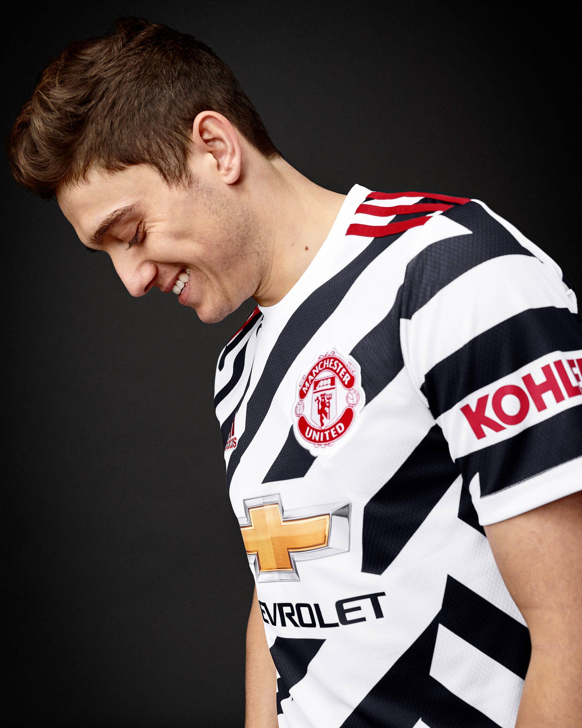 maillot-manchester-united-third-2020-2021-adidas-5