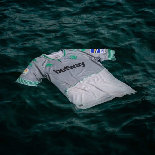 Image de l'article Inspiré d'un fleuve, le maillot third du Betis a été dévoilé par Kappa