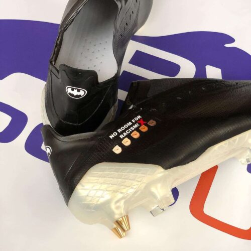 Image de l'article Des crampons Black Lives Matter pour Michy Batshuayi