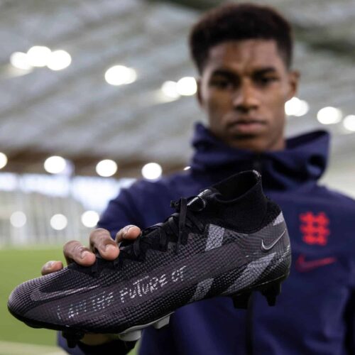 Image de l'article Marcus Rashford reçoit une paire de crampons Nike pour le Black History Month