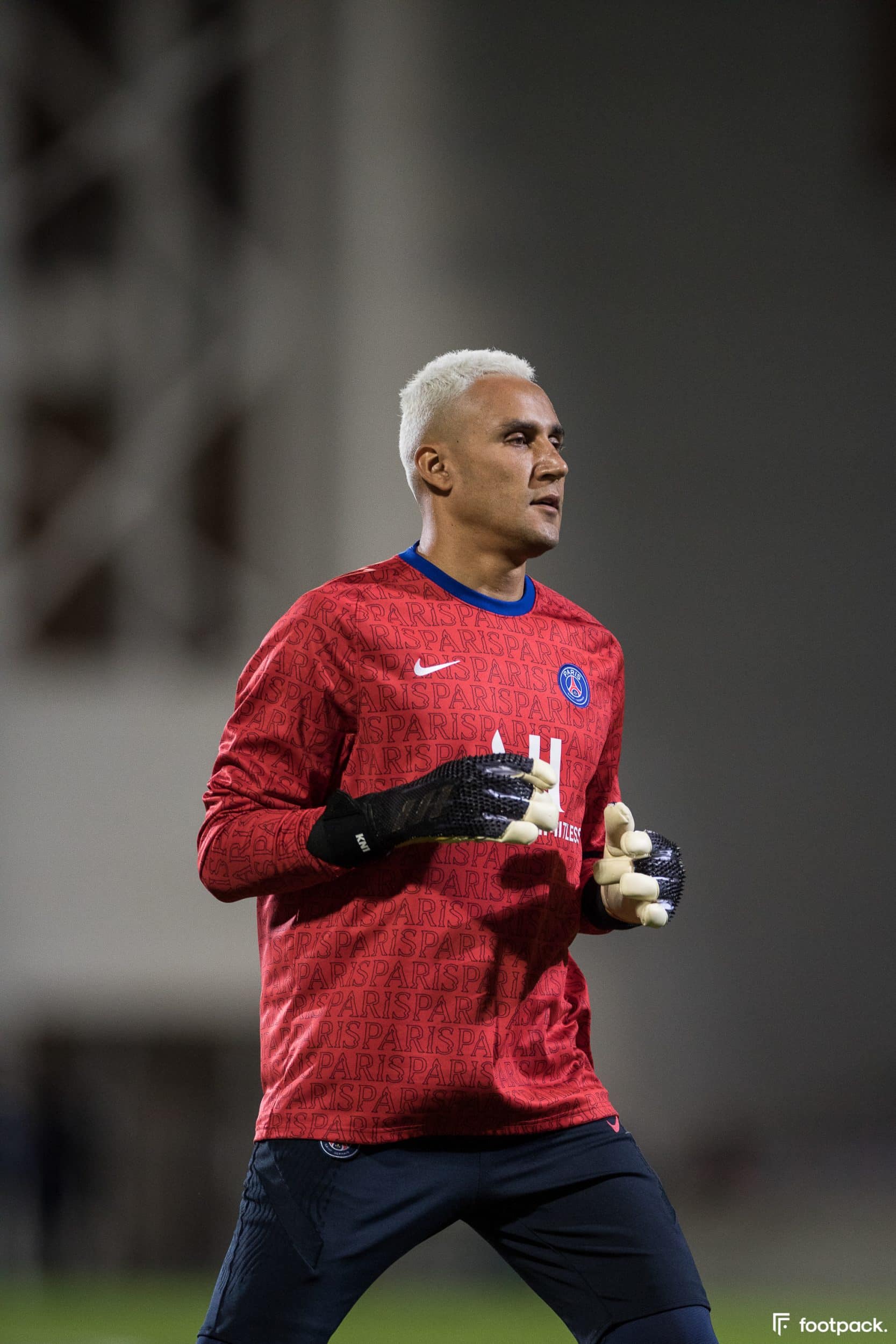 keylor-navas-crampons-gants-masques-adidas-2
