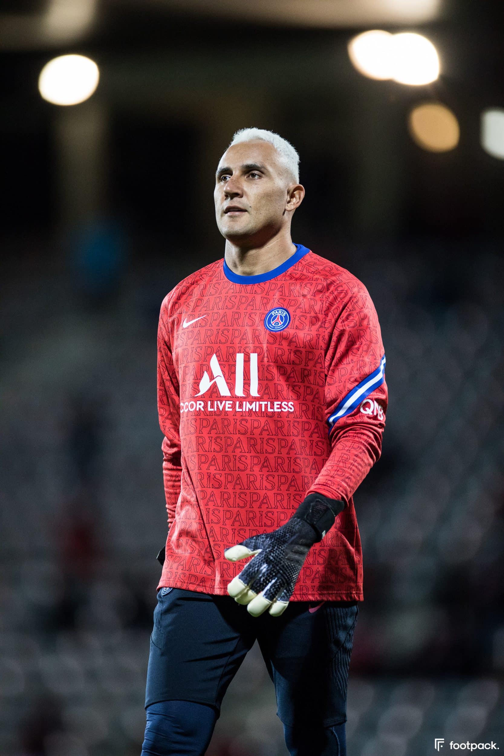 keylor-navas-crampons-gants-masques-adidas-6