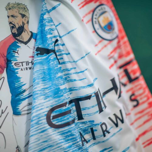 Image de l'article Un maillot de Manchester City dessiné par une fillette de 9 ans