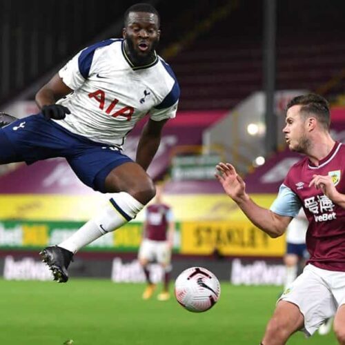 Image de l'article Deux paires de crampons différentes dans un seul match pour Tanguy Ndombélé !
