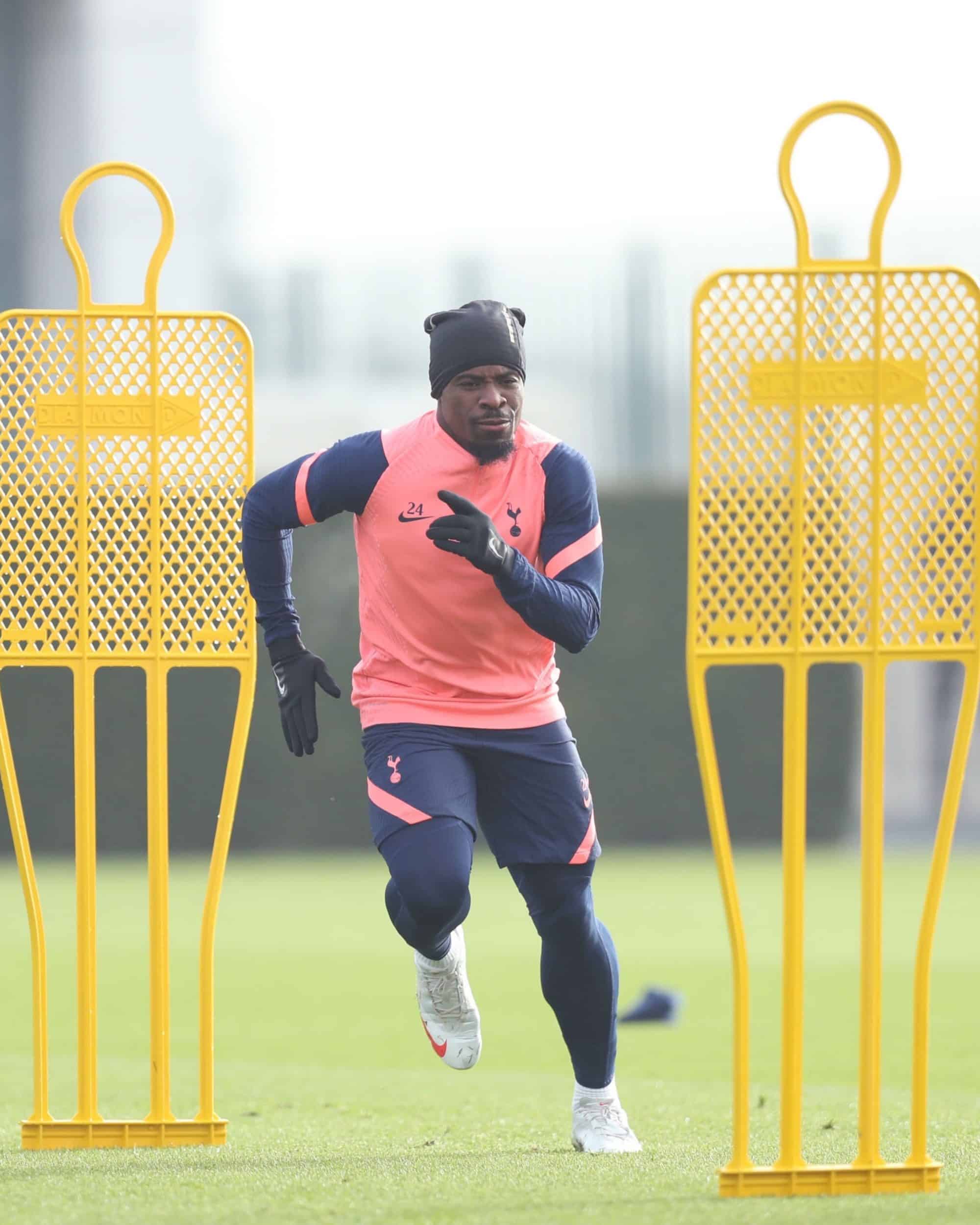 aurier-nike-mercurial-vapor-5