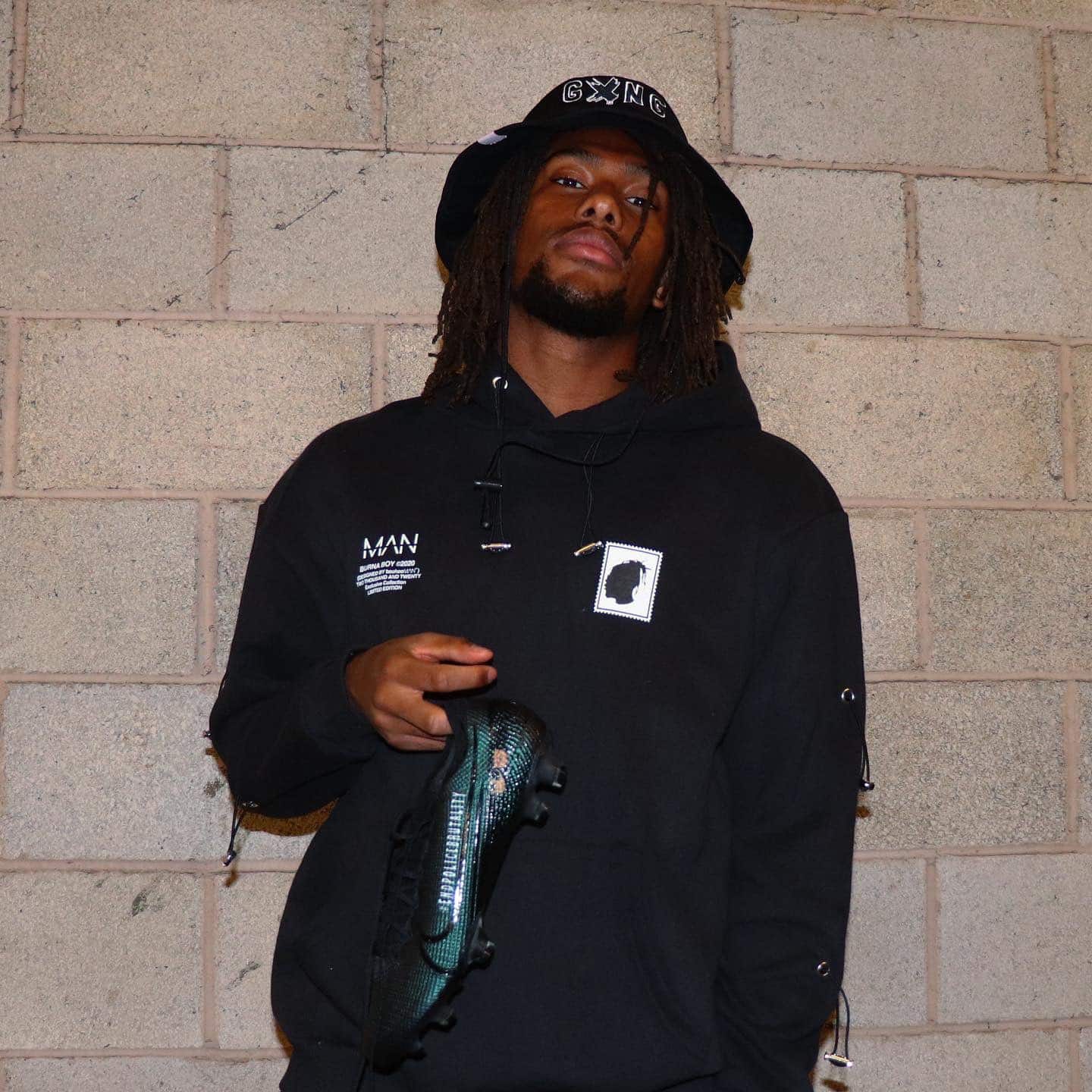 crampons-alexander-iwobi-violences-policieres-1