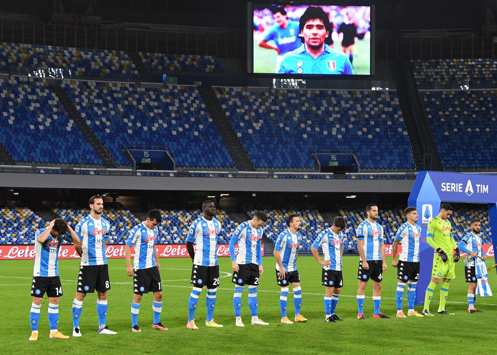maillot-napoli-maradona-2