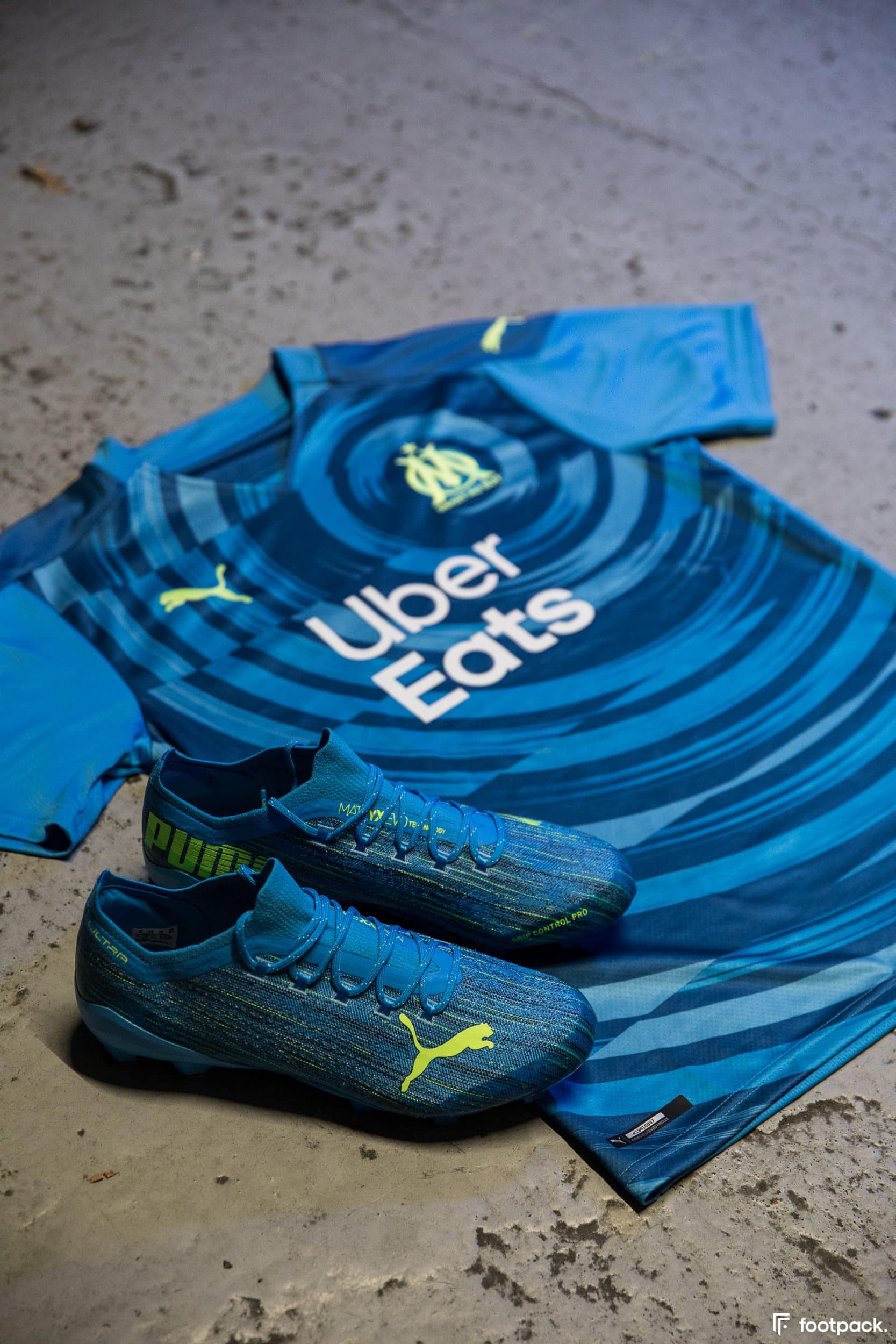 puma-ultra-1.2-speed-of-light-maillot-marseille-footpack-7