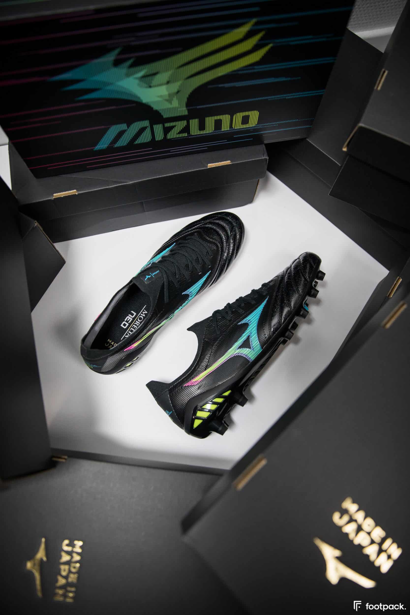 mizuno-morelia-neo-3-cyber-footpack-11
