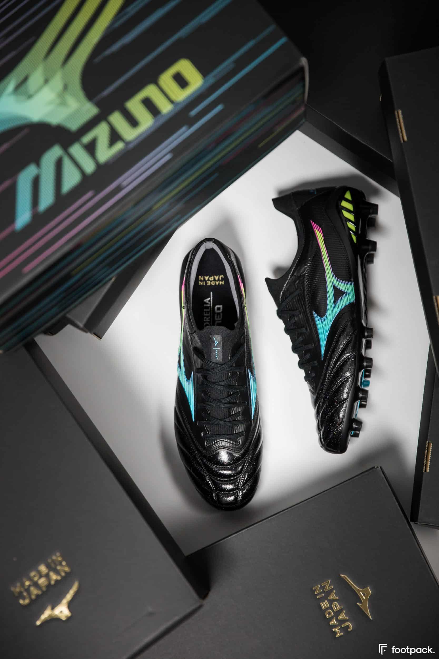 mizuno-morelia-neo-3-cyber-footpack-2