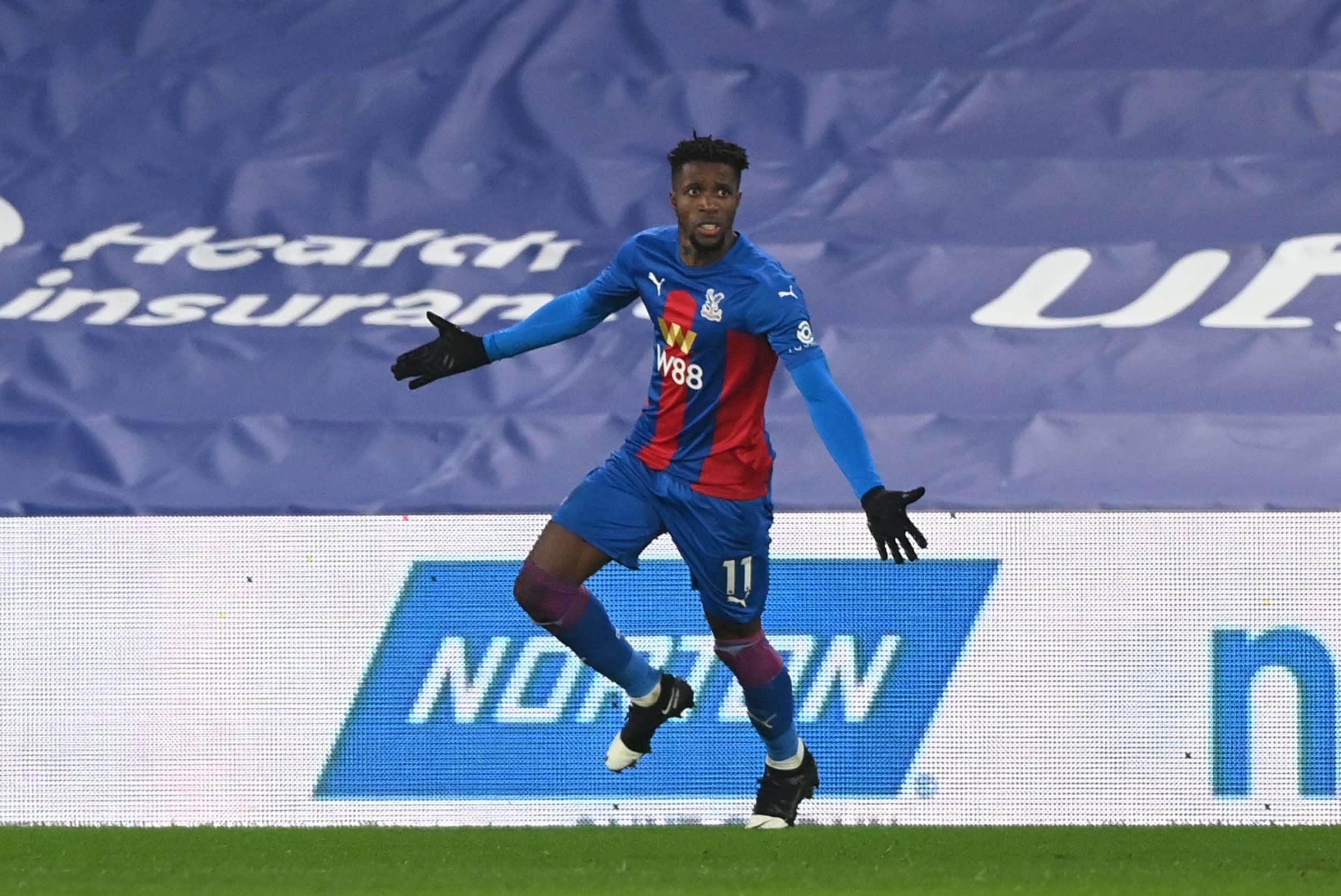 wilfried-zaha-nike-gs
