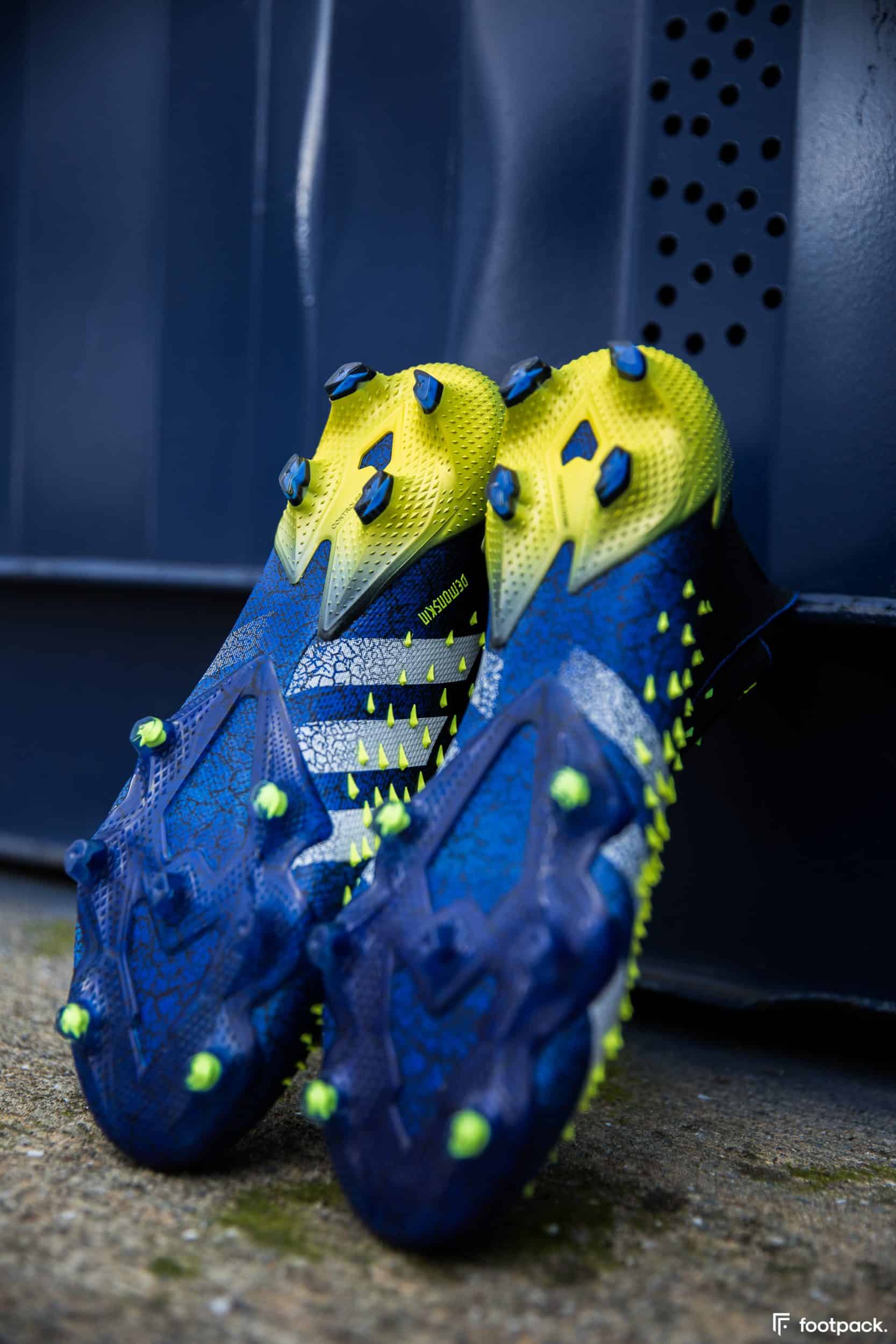adidas-predator-freak-21-footpack-21