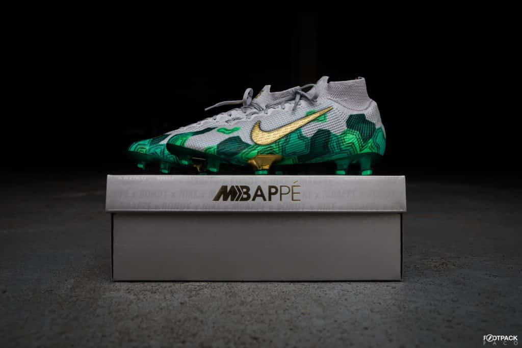 chaussure mbappe nike