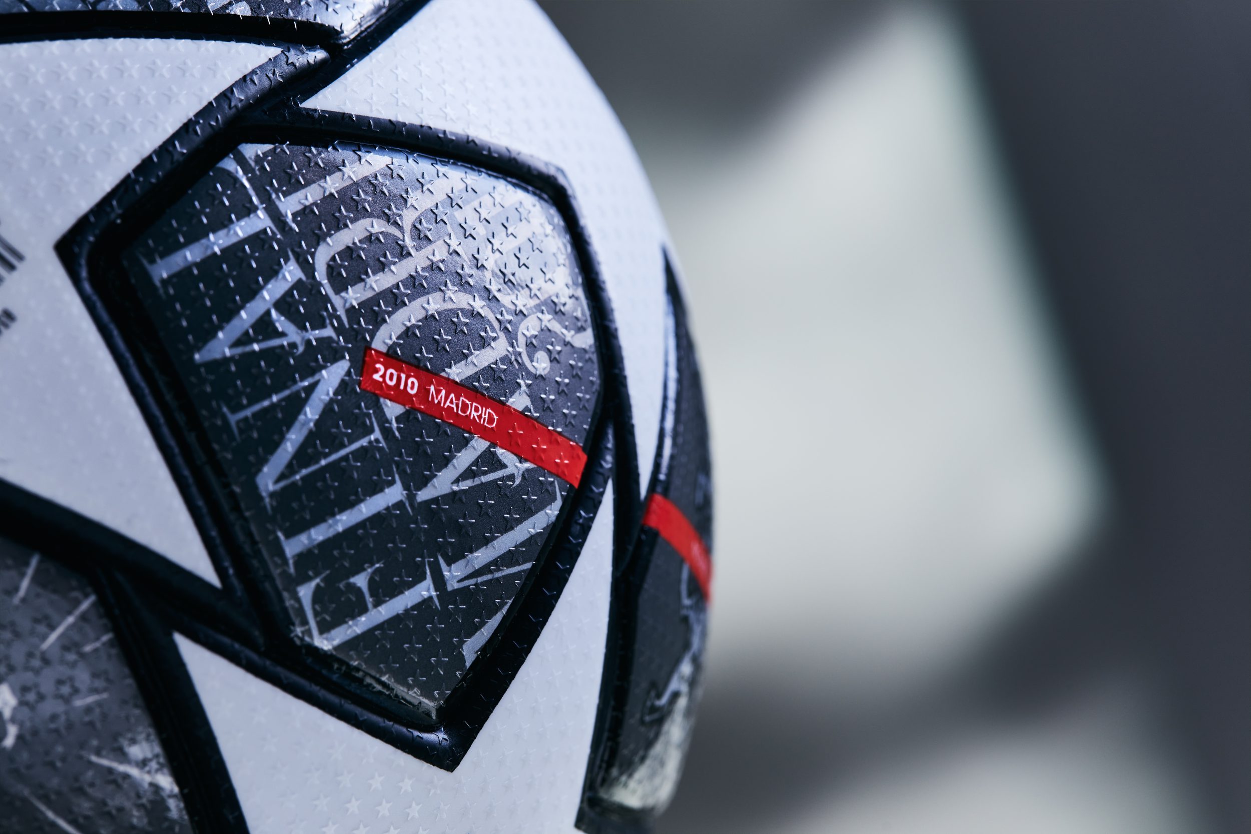 ballon-champions-league-2021-adidas