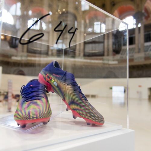 Image de l'article Les crampons du record de Lionel Messi vendus 145 000€