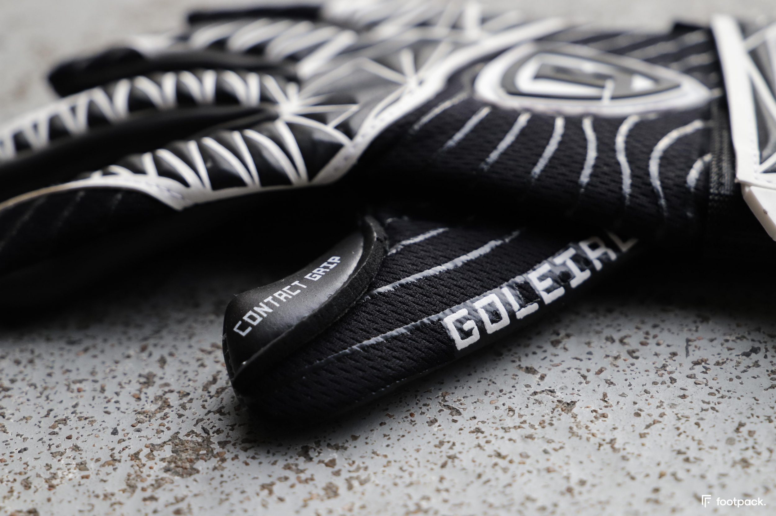 gants-b-save-goleiro-footpack-test-12
