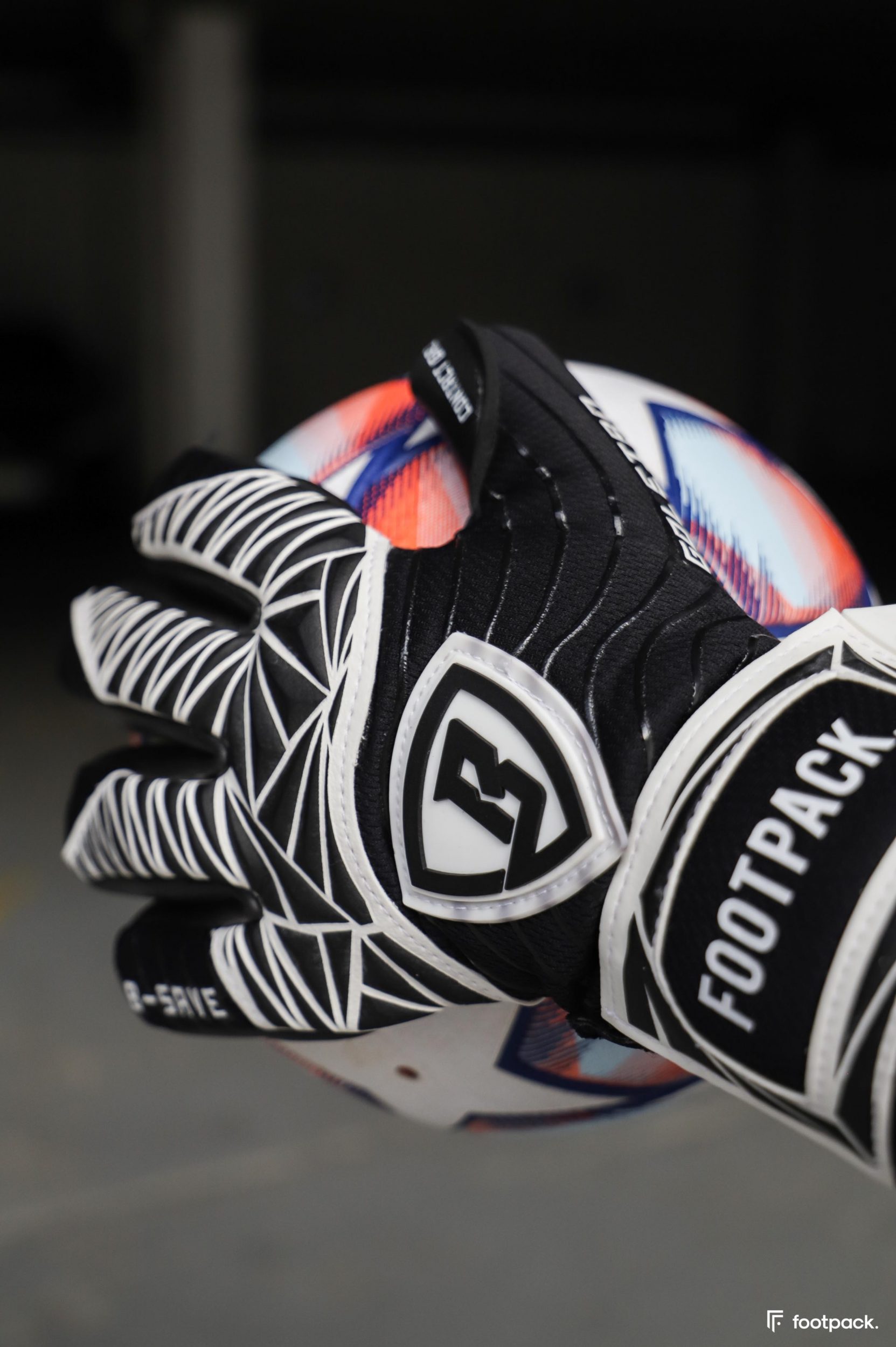 gants-b-save-goleiro-footpack-test-2