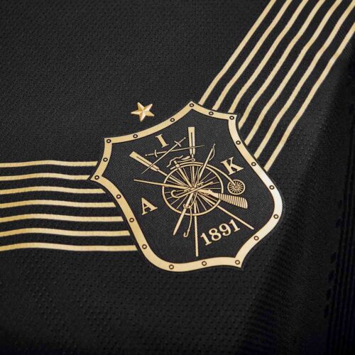 Image de l'article Le club de l'AIK célèbre son 130ème anniversaire avec un maillot spécial