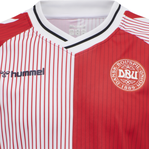 Image de l'article Pourquoi le maillot Hummel 1986 du Danemark est si légendaire ?