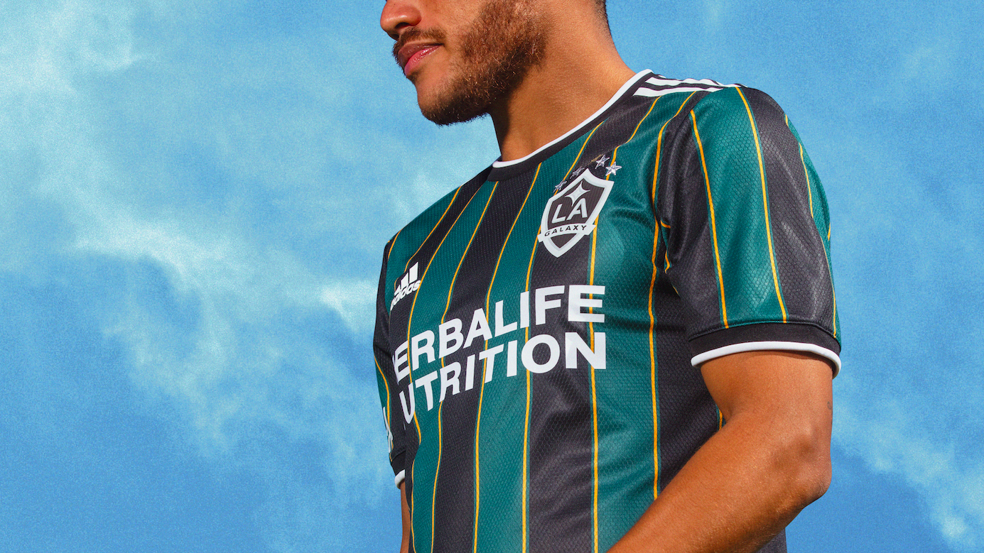 maillot-la-galaxy-exterieur-2021-2022-adidas-1