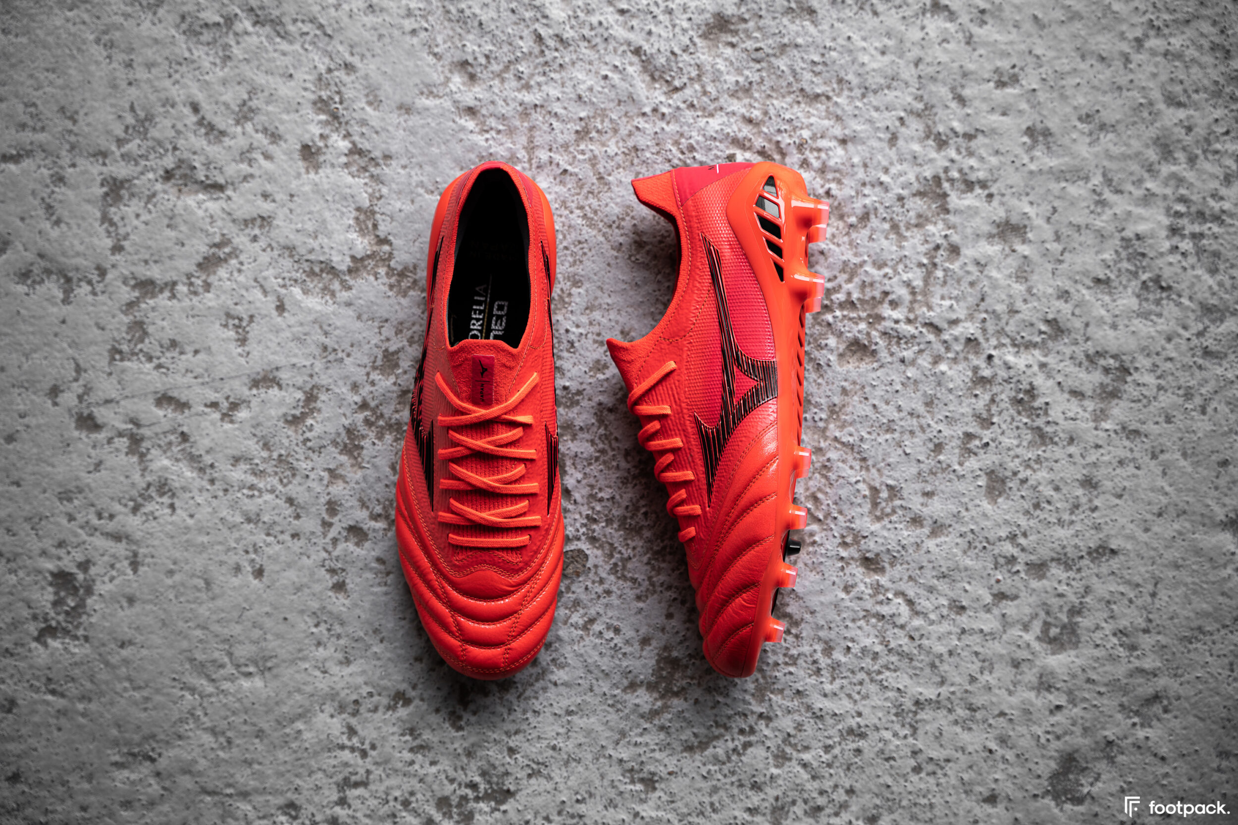 Mizuno Morelia Néo 3 Ignition Red