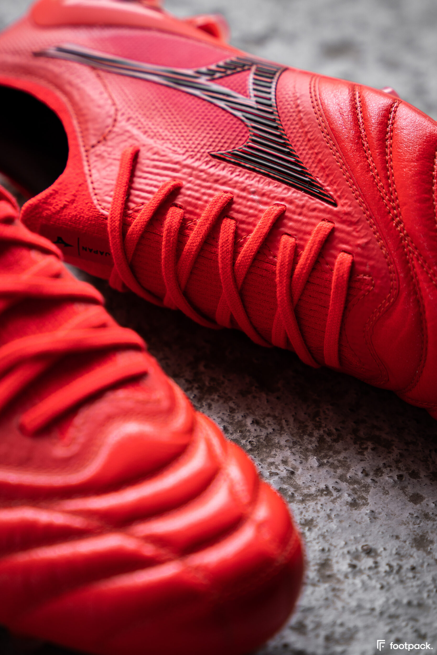 Mizuno Morelia Néo 3 Ignition Red