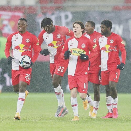 Image de l'article Pourquoi un joueur porte un sponsor différent des autres au RB Salzbourg ?