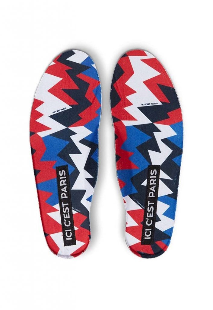 https://www.footpack.fr/wp-content/uploads/2021/03/air-jordan-7-psg-5-706x1024.jpg