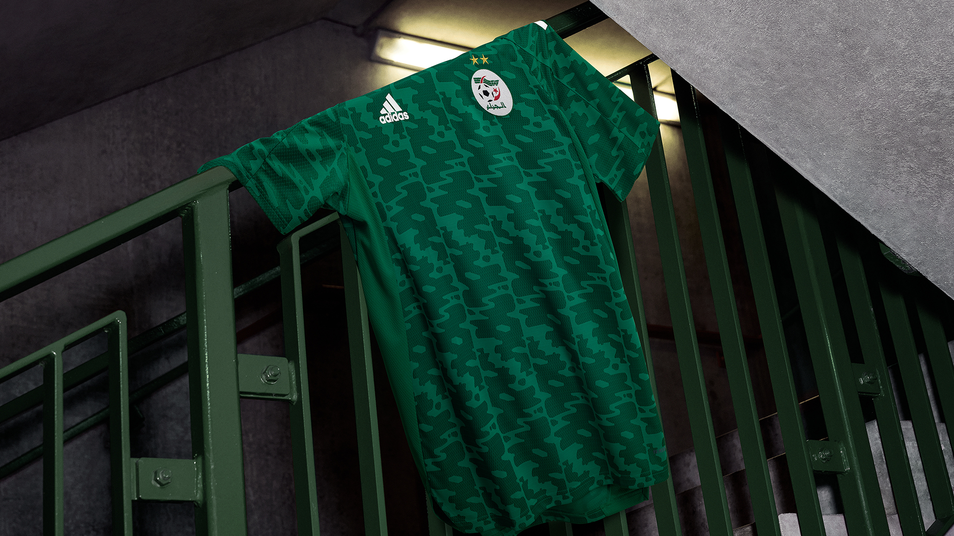 maillot-algerie-exterieur-2021-adidas-1