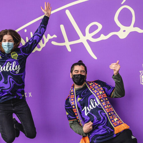 Image de l'article Jimi Hendrix inspire le nouveau maillot des Seattle Sounders