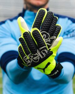 puma ederson gloves