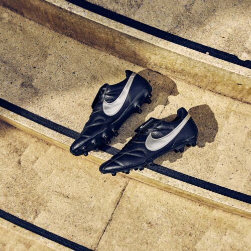 Image de l'article Deux nouveaux coloris pour la Premier II de Nike