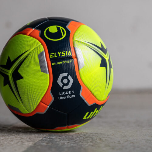 Image de l'article Le ballon de la Ligue 1 2021-2022 présenté par uhlsport