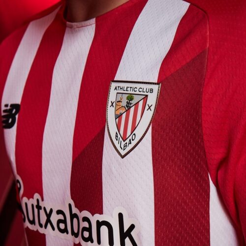 Image de l'article Les maillots de l'Athletic Bilbao 2021-2022 dévoilés par New Balance